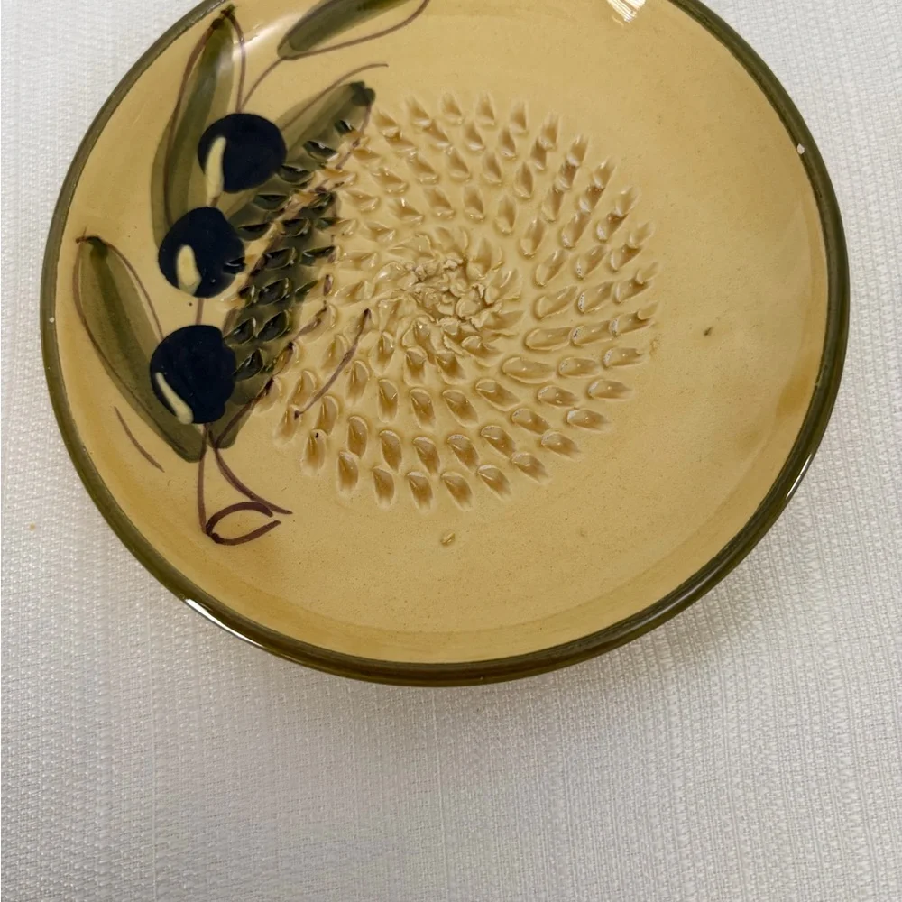 Garlic Grater Dish Hand Painted Spanish – Olive Ceramic Tapas Plate(F120)✨